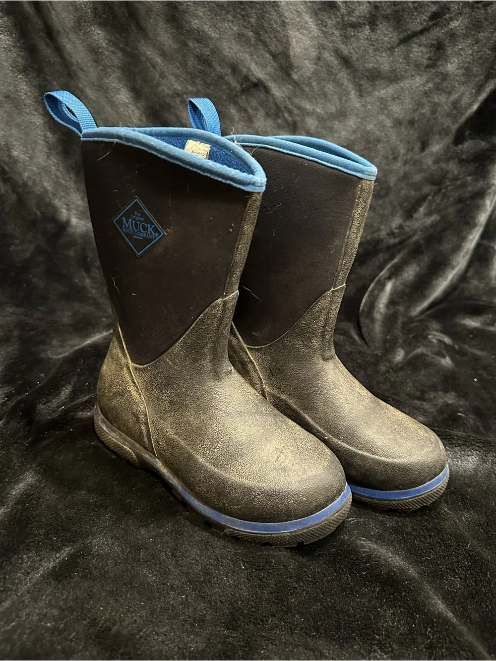 Muck Boots Kids Size 13 Black and Blue Waterproof Pull-On Boots